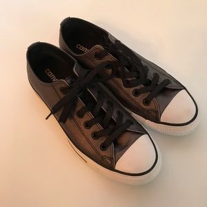 Silver converse